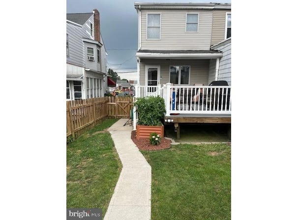 23 S CENTER STREET, FRACKVILLE, PA 17931