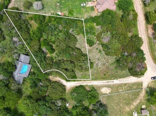 464 Brookhaven Drive, Woodway, TX 76712