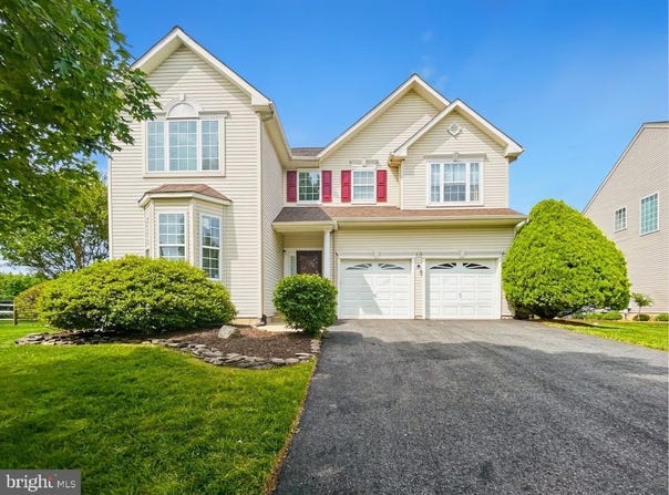 12 ORCHID Drive, BEAR, DE 19701