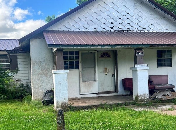417 W Main Street, Maud, OK 74854