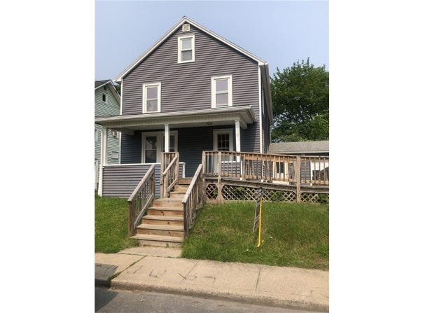 15 Eighth Street, Oneonta, NY 13820