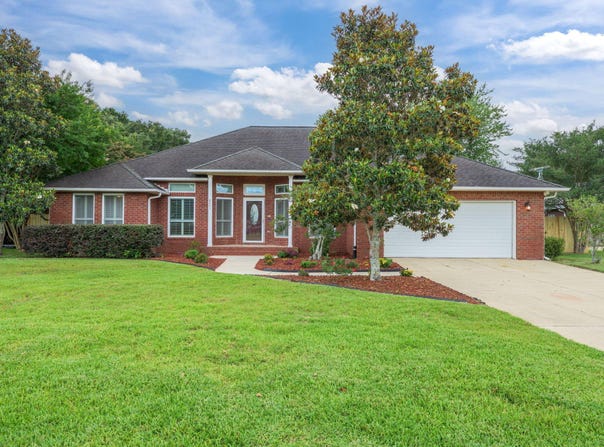 6041 W Cambridge Way, Pace, FL 32571