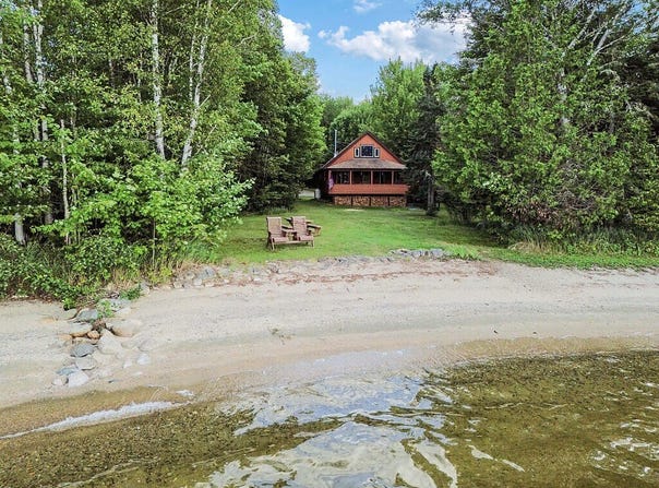 125 Shelton Trail, Rangeley Plt, ME 04970