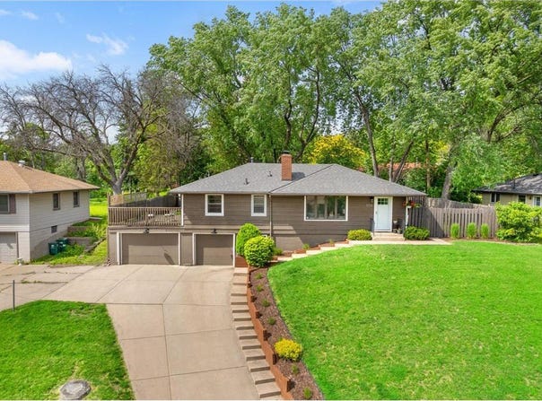 3706 W 90th Street, Bloomington, MN 55431