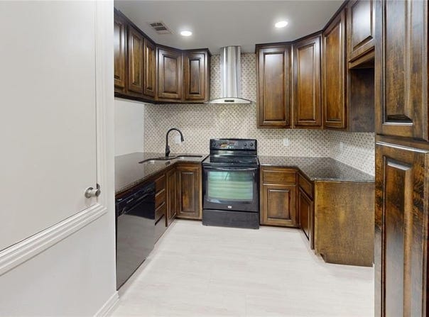 8545 Midpark Road, Dallas, TX 75240