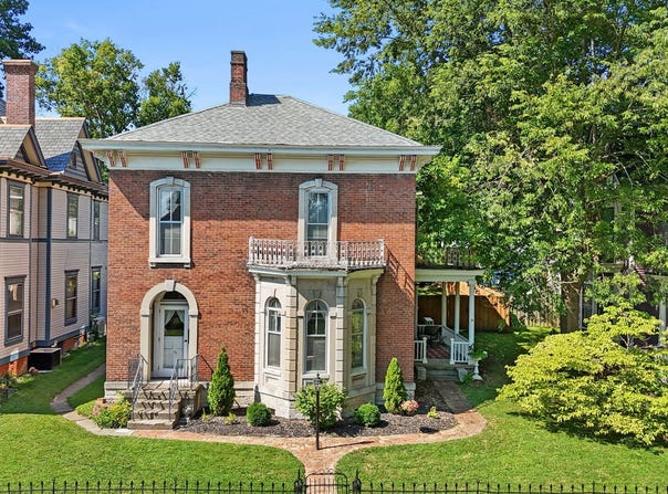 18 Martin Place, Franklin, IN 46131