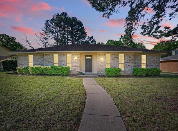 824 Sandpiper Drive, Denton, TX 76205