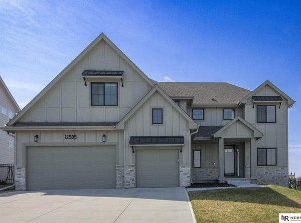 12505 Pheasant Run Circle, Papillion, NE 68046