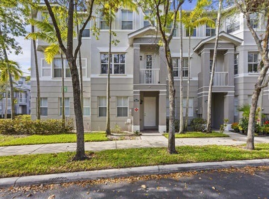 2511 Shoma Drive, Royal Palm Beach, FL 33414