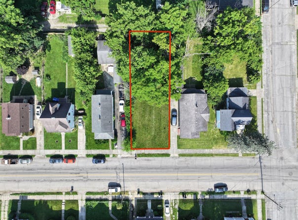 2211 Clifton Avenue, Springfield, OH 45505