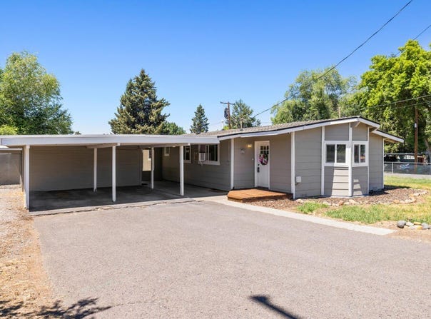 6160 Delaware Avenue, Klamath Falls, OR 97603