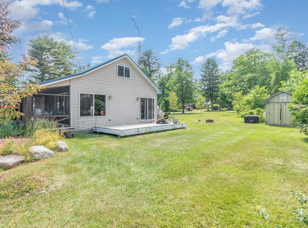 1016 5th Street, Tawas City, MI 48763