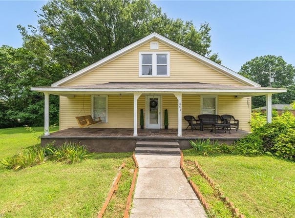 501 N 3rd Avenue, Mayodan, NC 27027