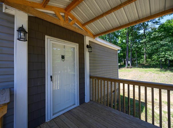 2072 ROCK SCHOOL ROAD, CHELSEA, AL 35043