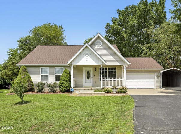 1105 Eden Avenue, Webb City, MO 64870