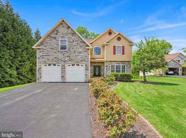3932 TRAYER LANE, MECHANICSBURG, PA 17050