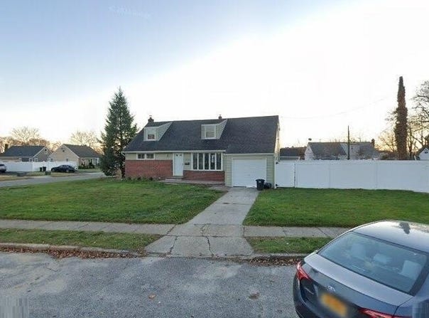 1618 Paula Court, North Bellmore, NY 11710