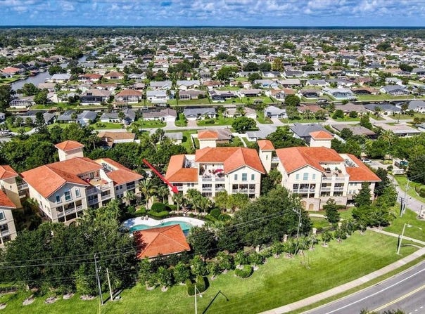 100 BELLA HARBOR COURT, PALM COAST, FL 32137