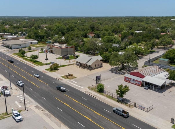 408 N Key Ave, Lampasas, TX 76550