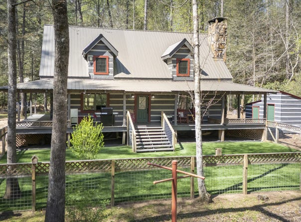 1323 Hooper, Cleveland, GA 30528
