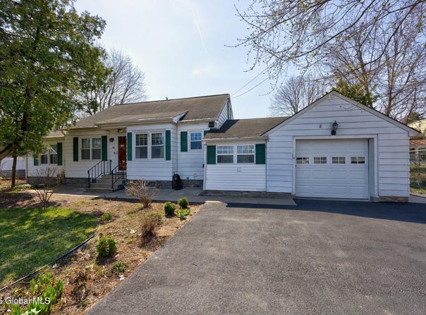 174 Upper Sherman Avenue, Queensbury, NY 12804