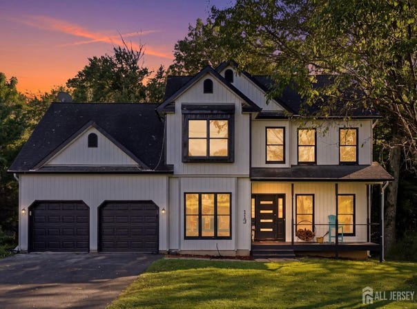 113 Oakdale Road, Chester Bor, NJ 07930