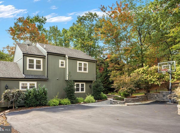 203 FAIRWAY Circle, CROSS JUNCTION, VA 22625