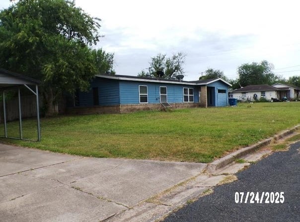 1500 E BOWIE ST, Beeville, TX 78102