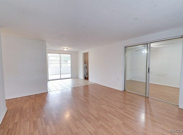 11 Oak Knoll Street, Beverly Hills, FL 34465