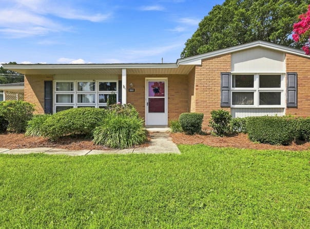 3841 Spruce Dr., Myrtle Beach, SC 29577