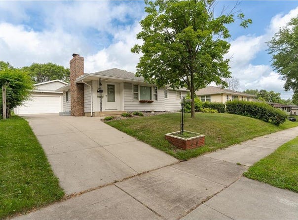 3521 19th Avenue NW, Rochester, MN 55901