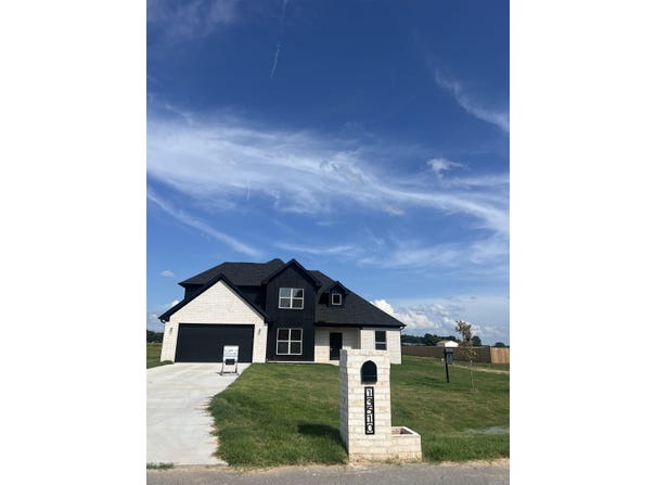 13510 Smarty Jones Dr., Scott, AR 72142