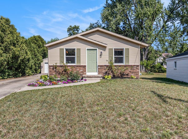 3054 Kensboro Avenue NE, Grand Rapids, MI 49505