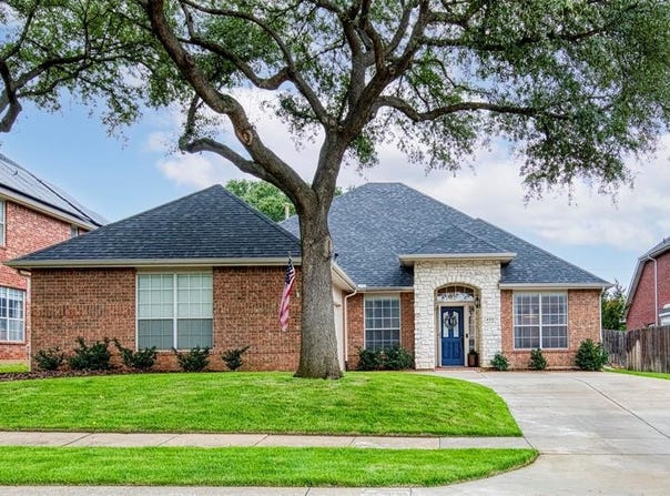 400 Patricia Lane, Highland Village, TX 75077