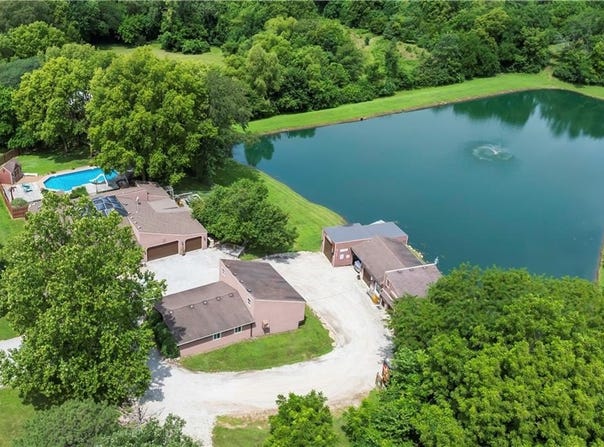 17208 Eisenhower Road, Leavenworth, KS 66048