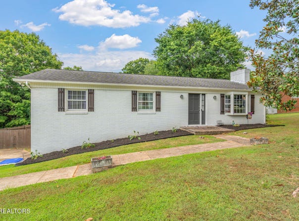 104 Westwood Drive, Clinton, TN 37716