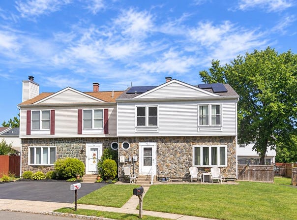 5 CONRAD Court, LAWRENCE TOWNSHIP, NJ 08648