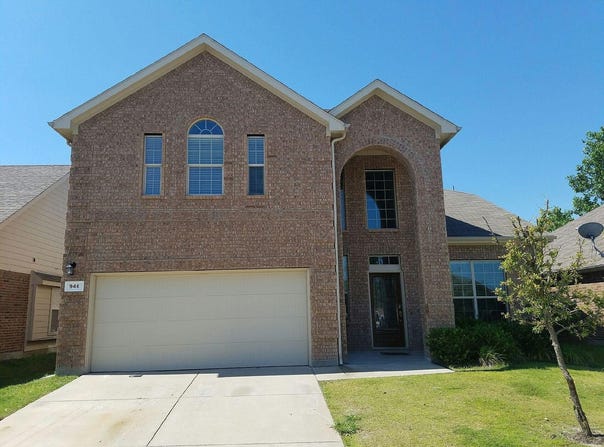 946 Bowie Drive, Lavon, TX 75166
