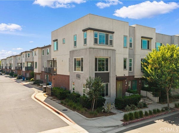 1530 W Cameron, West Covina, CA 91790