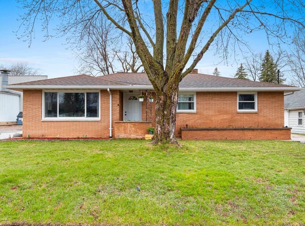 127 WILLIAMS Street, PULASKI, WI 54162