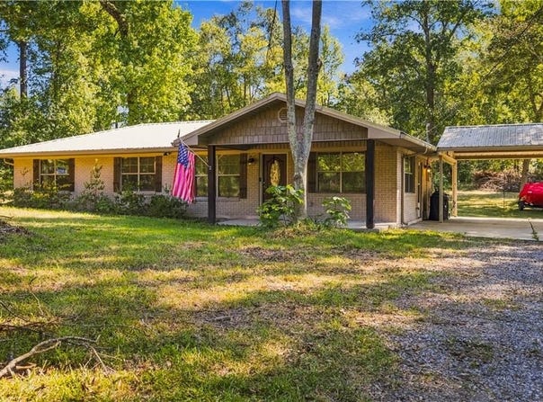 8663 HIGHWAY 165, Pollock, LA 71467