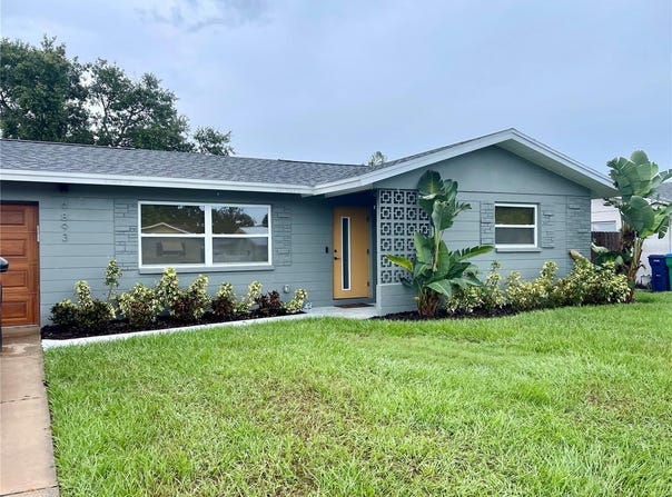 9893 111TH STREET, SEMINOLE, FL 33772
