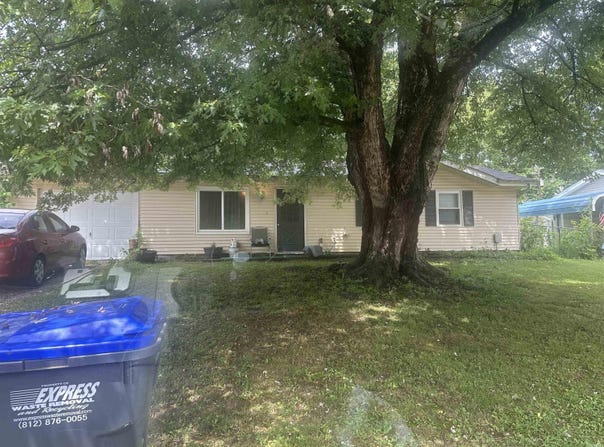 1810 S Shawnee Drive, Ellettsville, IN 47429-1930