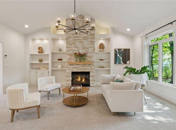 820 Vineland Court, Chanhassen, MN 55317