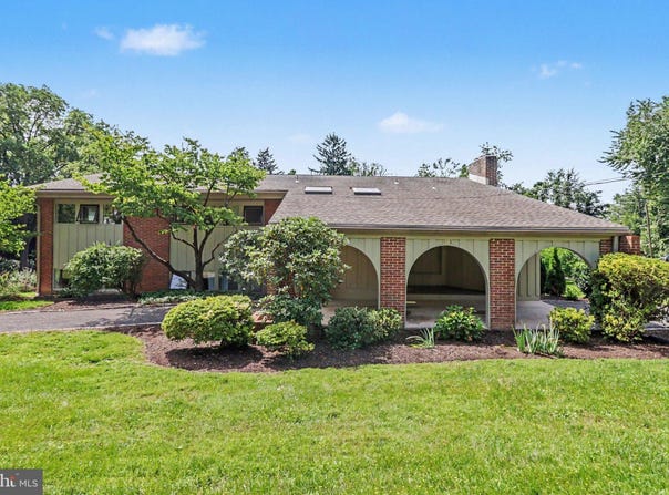 1935 HIGH Street, CAMP HILL, PA 17011