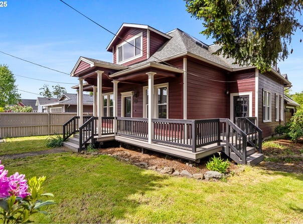 190 N CLEVELAND ST, Mt. Angel, OR 97362