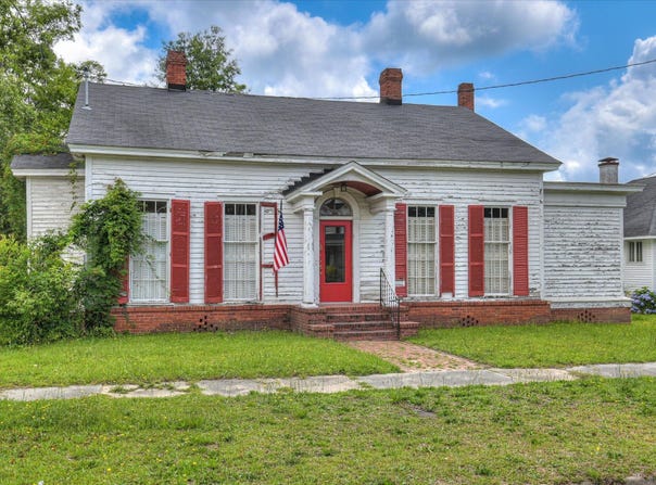 818 Academy Avenue, Waynesboro, GA 30830