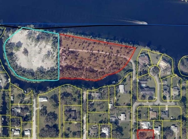 N HICKORY Street, Labelle, FL 33935