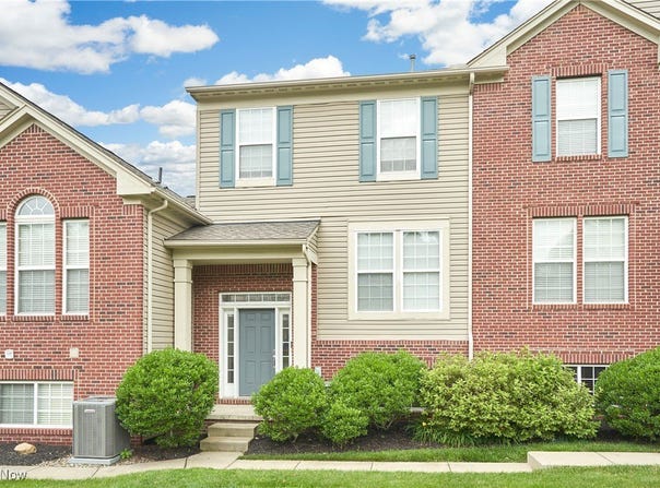 285 Woodhaven Drive, Copley, OH 44321
