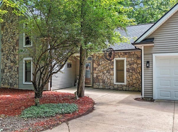 678 Wall Road, Wadsworth, OH 44281
